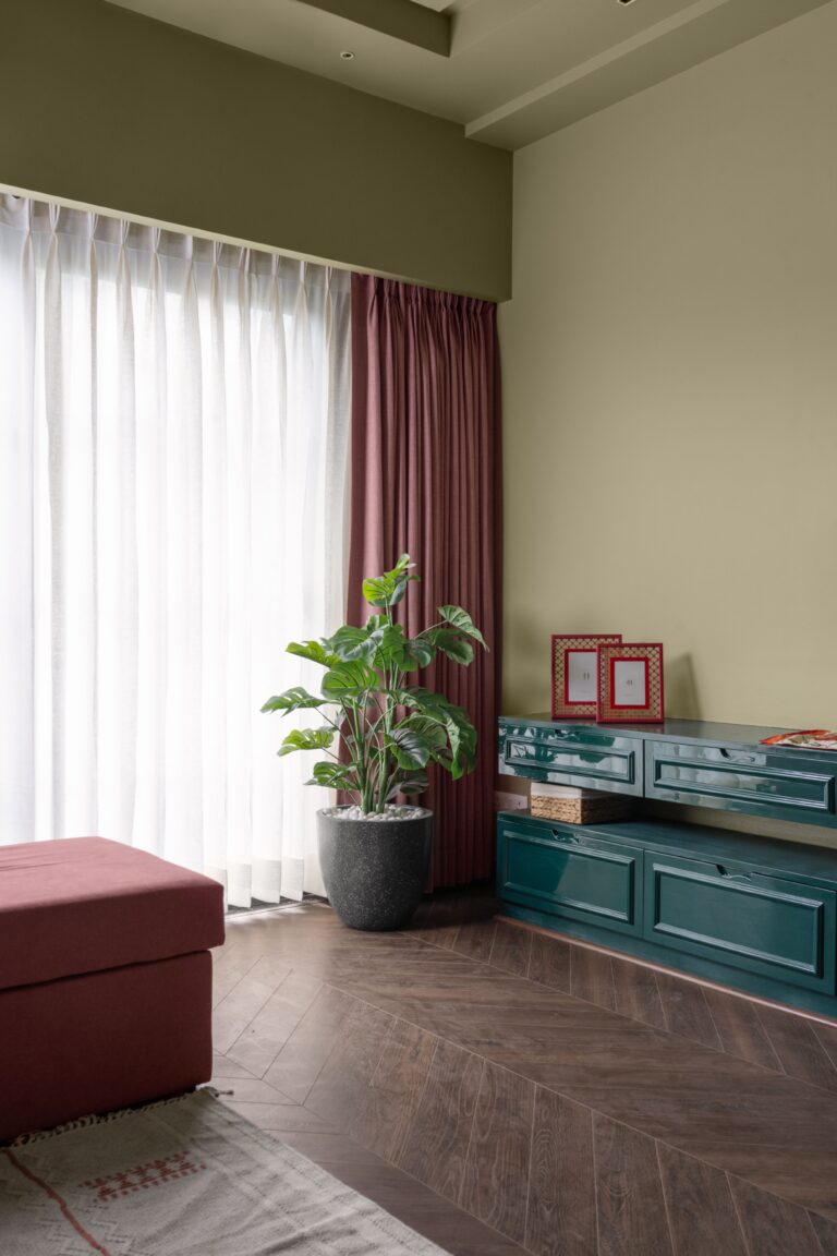 TGP01643 — interior design by Pochē Aesthetics, Delhi NCR